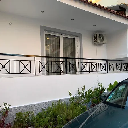 Πανσιόν Vila Kastriot *